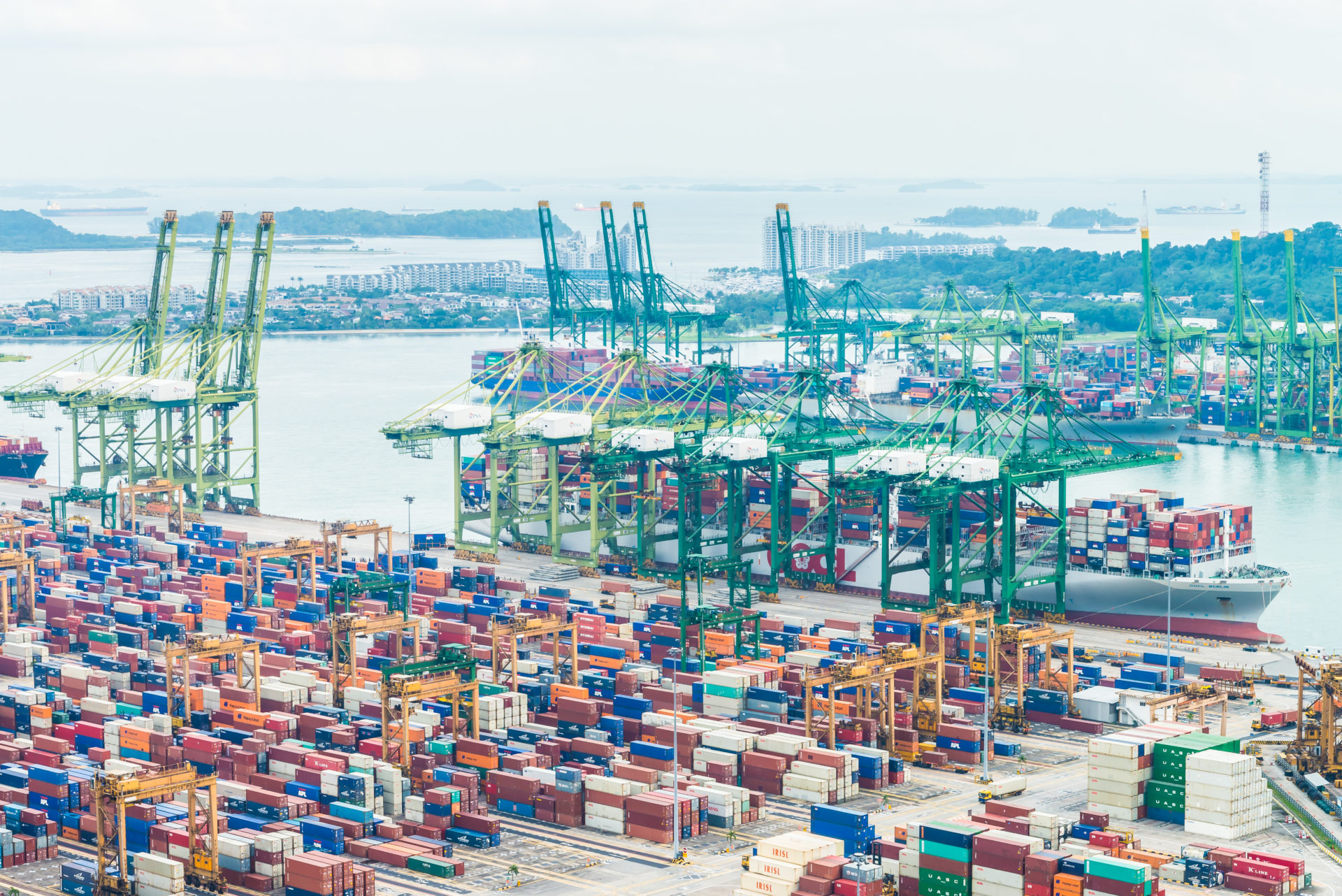Singapore shipping port container cargo